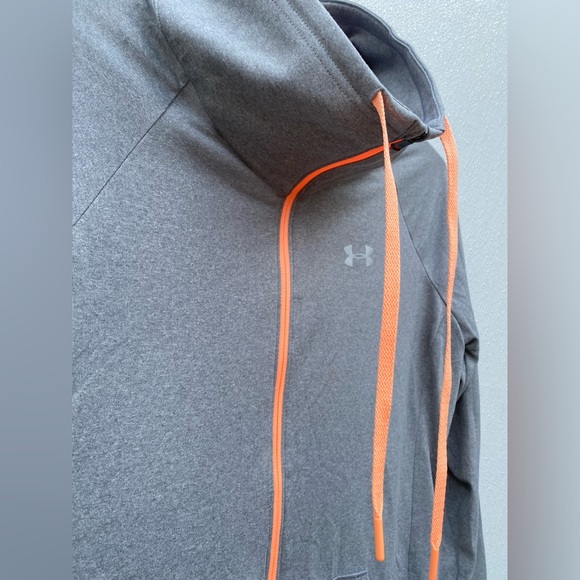 Woman’s under Armour zip up light weight jacket size NWT - Picture 4 of 8